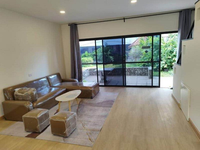4 Chambres, 2 Salles de Bains - Maison Pattaya - photo 14