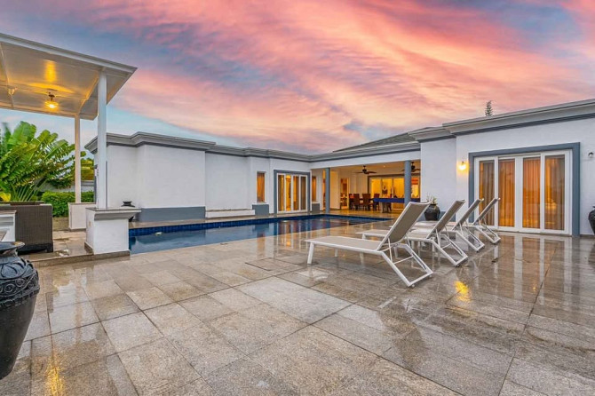 House With Bedrooms: 4 And Bathrooms: 5 Pattaya - photo 17
