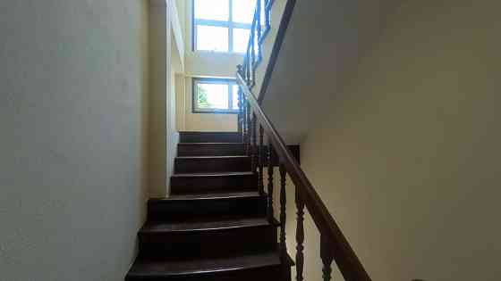 4 bedrooms and 6 bathrooms separate courtyard Samui