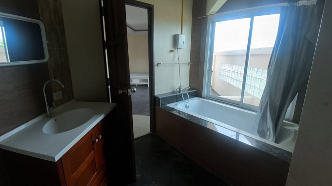 4 bedrooms and 6 bathrooms separate courtyard Samui - photo 2