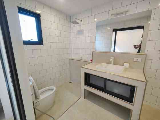 6 Beds 3 Baths House Samui