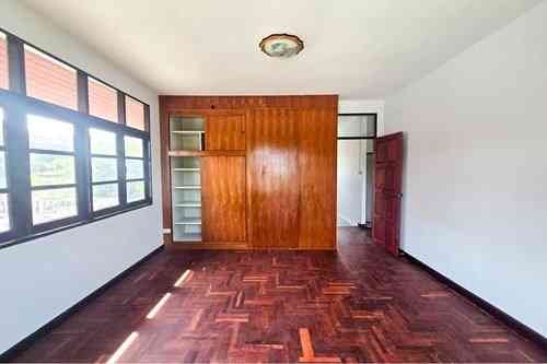 3 Beds 2 Baths House Samui
