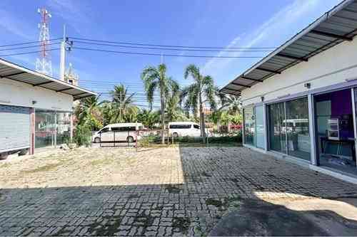 3 Beds 2 Baths House Samui