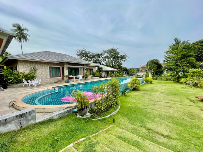 3 Beds 2.5 Baths - House Samui - photo 2