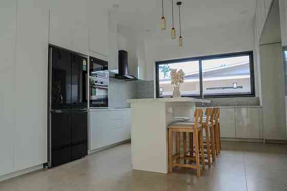 3 Beds 4 Baths House Samui