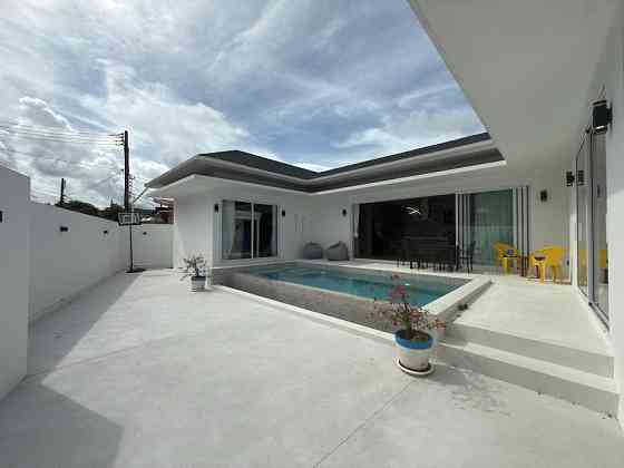 3 Beds 4 Baths House Samui