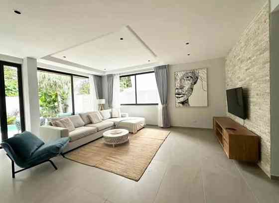 4 Beds 3 Baths House Samui